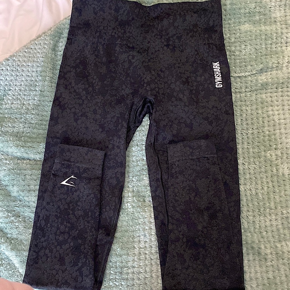 Gymshark Animal print seamless leggings, color Black, scrunch bum.